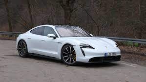 While the taycan turbo and turbo s offer performance that's on par with supercars, we'd recommend the more. Porsche Taycan Turbo S Fahrbericht 2021 Der Ultimative Porsche Autogefuhl
