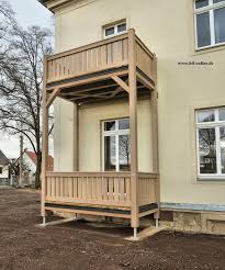 Mehrstockiger Balkon Aus Holz Htl Holztechnik Holz Arbeit Mit Holz Mehrstockiger Balkon Aus Holz Balkon Uberdachung Terrasse Carport Holz