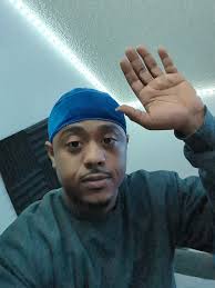 Anybody need a gamer girl?🥺