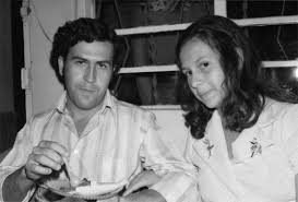 Pablo Escobar And Gf Wife 1970s 570x387 Pablo Patron