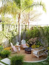 Small backyard landscape ideas on a budget. Wow See How This Tiny Mobile Home Packs A Ton Of Style Small Backyard Landscaping Backyard Ideas For Small Yards Small Backyard Design