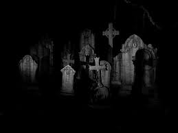 Pin By Luis Anaya On Nerdgasm Paranormal Edition Graveyard Cemeteries Halloween Graveyard