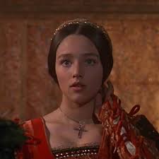 evie moon (eviemoon444)