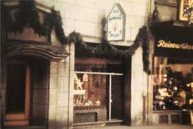 Unsere redakteure haben früchten es uns zur mission. In Der Bachmannstube Gab S Schnaps Bier Und Bmw Am Acht Meter Langen Tresen