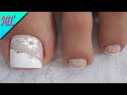 Decoración de uñas naturales de los pies. Diseno De Unas Para Pies Flor En Blanco Con Frances Muy Facil Flowers Nail Art F Lagu Mp3 Mp3 Dragon
