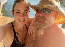 What are some recommendations for bass fishing at Lake Martin?