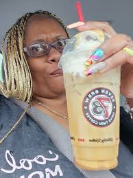 Morning coffee with great company 💜