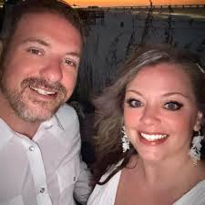 Why are settlers not putting purified water in the workbench?