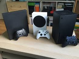 Announced in may 2013, it is the successor to xbox 360 and the third base console in the xbox series of video game. November 2020 Update Is Now Available For Xbox One And Xbox Series X S Consoles Onmsft Com