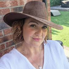 Emily in Paris Season 5 is officially returning