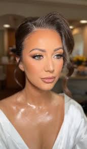 ✨ Not your average hair & makeup artist ✨ From aisle to afterparty. From  champagne toast to glossy magazine. I bring artistry, precision, and a calm  presence to make sure your look