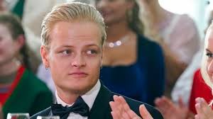 Marika saa Espanjassa pitkiä katseita