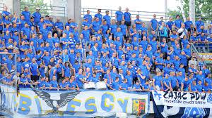 Ruch chorzów zajmuje obecnie przedostatnie miejsce w tabeli. Kibice Ruchu Chorzow Zbieraja Kapsle Na Mural Z Cieslikiem Polsat Sport