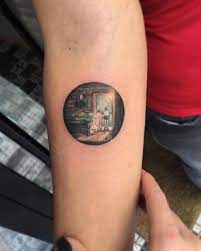 Delicate Tattoos Tell Fantastical Stories Through Intricate Circular Vignettes Circle Tattoos Circular Tattoo Tattoo Artists