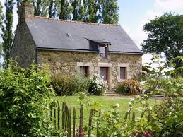 Renovation Dix Batisses Transformees En Gites De Charme En 2020 Maison D Hotes Maison Bretagne Jolie Maison