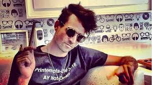 Los seguidores del cantante lo hicieron tendencia en las redes sociales y se mostraron preocupados por su salud. Zhptfteo3ge Om