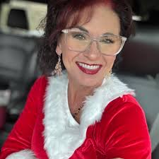 Are pekin ducks eating straw bedding ok?