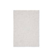 Der filzkugelteppich besteht aus vielen kleinen bestandteilen, die in handarbeit dadurch ist der filzkugelteppich auch für allergiker geeignet und als teppich für das. Filzkugelteppich Mono Rechteckig Von Myfelt Connox
