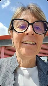 “50€ in farmacia o in benessere?”🤷🏼‍♀️, Oggi ho assistito a una scena che  mi ha fatto riflettere: tre confezioni di Gaviscon e melatonina come se  fossero caramelle., E se quei soldi li investissi in ...