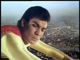 Richard gutierrez portrayed a different, modern version of captain barbell (whose human identity is teng), in the 2006 tv series captain barbell which aired for eight months (broadcast 5 days a week from may 29, 2006 to january 12, 2007). Http Ffemagazine Com Filipino Superhero Series Captain Barbell