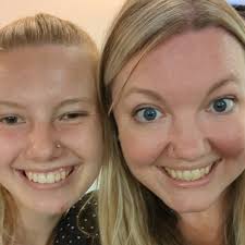 ashley rollins (@ash_nurse_mom)