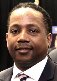 WELCOME. THE SESSION WILL BEGIN IN A MOMENT.