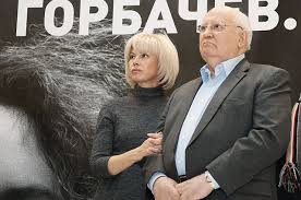 Эта девушка с широкой в 1997 г. Horosho Zhit Eshe Luchshe Kak Slozhilas Sudba Docheri Mihaila Gorbacheva Istoriya Obshestvo Argumenty I Fakty