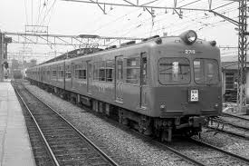 デハ2400形2403を先頭に5両編成は全車パンタ付 下高井戸 1963年4月 この中型車5連をアップしたのが 2011年7月の 京王線 中型車最後の活躍 でしたが 1 2 に引き続き3をアップしてみます 京王線 中型車最後の活躍 改造車 鉄道 写真 改造
