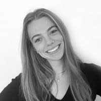 Georgia Sampson's Instagram, Twitter & Facebook