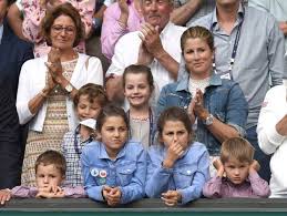 Pliskova saves 3 match points to oust ostapenko; Sport Die Familie Hat Ihren Vater Und Ehemann Wieder Wie Roger Federer Sich Vom Wimbledon Drama Erholt