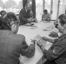 Mai 1989 die gefälschten kommunalwahlen. Kommunalwahl 1989 Diese Falschung Lautete Das Ende Der Ddr Ein Welt