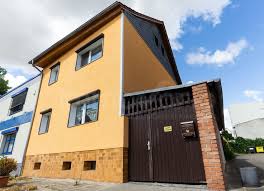 11 anzeigen in garage mieten in magdeburg. Haus Zum Verkauf Dreibruckenstrasse 26 39110 Magdeburg Diesdorf Magdeburg Mapio Net