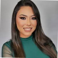 Rae Carroll's Instagram, Twitter & Facebook