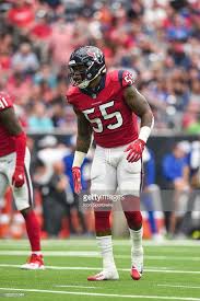 Houston Texans Linebacker Benardrick Mckinney Gets Ready For A Play Houston Texans Texans Nfl Cheerleaders