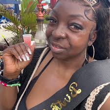 Gm everyone I hope yall day is going how you planned it CAN I PLEASE GET  ALL MY CEO OF A STEP GROUP TO CHECK PLEASE ALONG WITH YOUR GROUP NAME