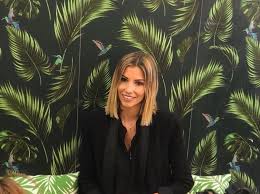 Initialement, seule la jeune femme portant le titre de miss france obtient le droit de concourir aux deux principaux concours de beauté internationaux, à savoir miss univers et miss monde. Alexandra Rosenfeld Devoile Une Photo D Elle Ado Qui Fait Reagir La Toile Nextplz