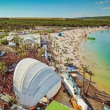Zrće beach is located on the island of pag in novalja. Zrce Beach Zrcebeach Twitter