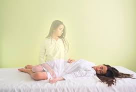 Este şi cea mai sigură aterizare, chiar dacă poate duce la fracturi. Ce Simti Cand Mori