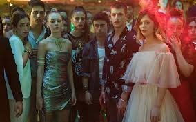 The cast for season 3, and their characters, were introduced in a short netflix video shared by actress ester expósito, on 4 october 2019. Elite Confirmed For Season 4 But Five Major Cast Members Are Leaving