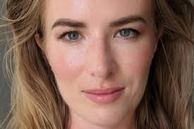 Lauren Oneill's Instagram, Twitter & Facebook