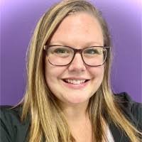 Lindsay Earhart's Instagram, Twitter & Facebook