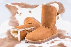 Guncellenen Stoklarla Cuma Aksami Surprizi 36 41 Numara Arasi Mevcuttur Detaylar Www Derimarket Net Te Deri Bot Kurk Pegia Pegialo Ugg Bot Moda