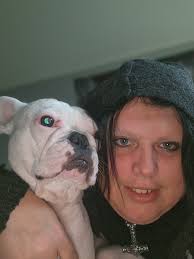 Mein Dicker hat mir gestern ne Mandarine geklaut... 3 Stunden hats  gebraucht bis ich sie endlich bekommen habe ^^