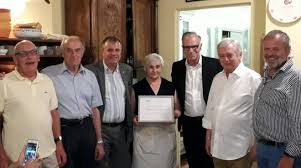 Check spelling or type a new query. L Osteria Da Gemma Di Roddino Vince Il Premio Festival Della Cucina 2019 Atnews It