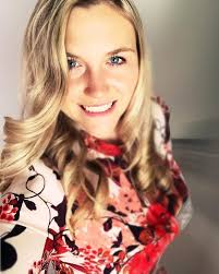 👤Iga zaczęła Cię obserwować na Instagramie Podobały mi się Twoje zdjęcia✓  Czy jesteś żonaty?