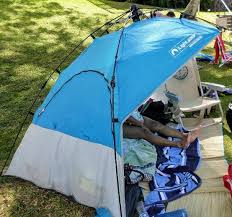 It includes an inner zippered door, 5 gallon shower bladder with nozzle, and a towel rack. Pop Up Beach Tent Our Favorite Tent That S Quick Easy To Set Up