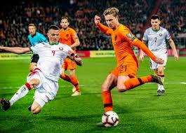 Sport en fitness voetbal 267 resultaten voor 'nederlands elftal'. Frenkie De Jong Legt Lat Hoger Tegen Duitsland Moet Het Beter Nederlands Voetbal Ad Nl