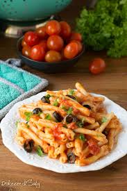 Pasta Provola E Olive Nere Un Piatto Gustoso E Velocissimo Ricette Ricette Di Pasta Piatti