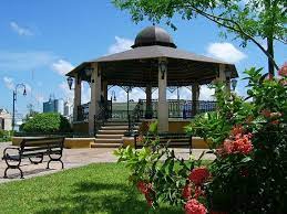 Kioskos De Mexico Amurallada Kiosco Barrio De San Roman San Francisco De Campeche Bardas De Casas Lugares Hermosos Paisajes