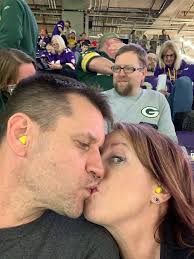 Allison Olson (@AllisonOlson12)